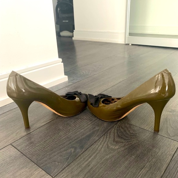 🤩🔥DOLCE&GABBANA Patent Green Pumps-AuthenticSz41 - Picture 7 of 8